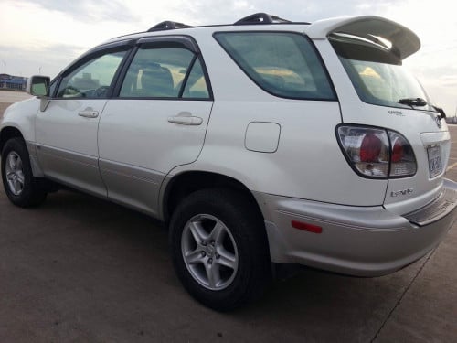 Lexus RX 300  Car Rental