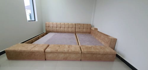 គ្រែកាត់ថ្មី