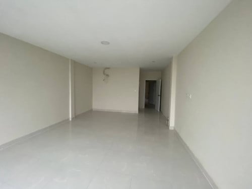 ផ្ទះអាជីវកម្មសំរាប់លក់