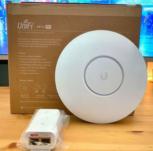 WIFI Unifi AC PRO (new in box)