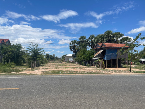 ដីលំនៅដ្ឋាន និងអាជីវកម្ម