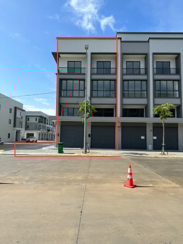 ផ្ទះអាជីវកម្ម (SH Grand II) 2ល្វែងជាប់គ្នា (ផ្ទះកែង) នៅក្នុង បុរី ជីបម៉ុង