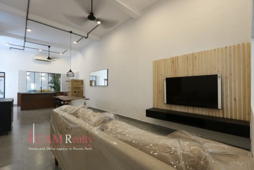 Daun Penh area| Western style 2 bedrooms renovated apartment for rent in Phnom Penh| Indoor terrace
