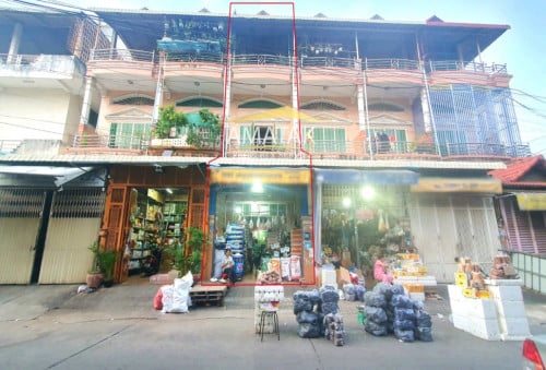 ផ្ទះអាជីវកម្មលក់នៅផ្សារលើលូ-ទួលស្វាយព្រៃ១