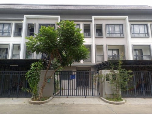 Villa LA FOR RENT at Borey Chip Mong 598🌲