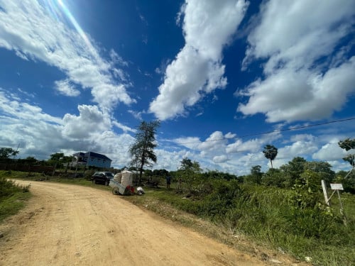 ដីសំរាប់លក់ (ម្ចាស់ផ្ទាល់) ជិតរោងចក្រ និងតំបន់សេដ្ឋកិច្ចពិសេសភ្នំពេញ