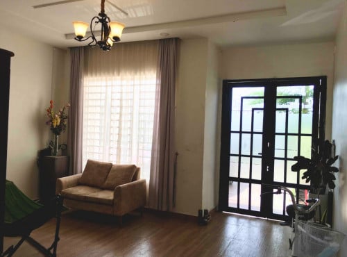 House for Sale 房子出售