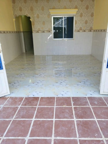 ផ្ទះលក់បន្ទាន់