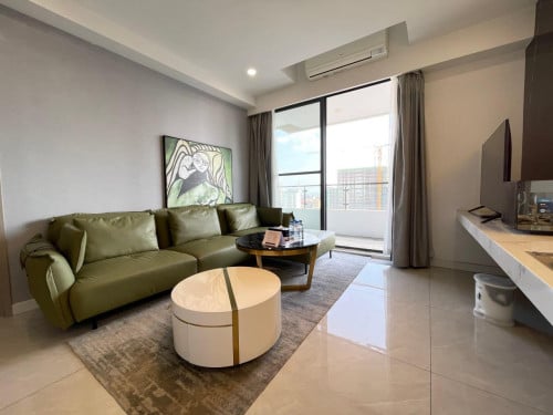 Cozy 2BR Apartment | Western Kitchen | Balcony | $140 in BKK1💚