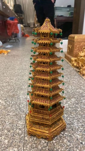 វត្ថុបុរាណ រូបប្រាសាទ13ជាន់របស់រាជវង្សថាង