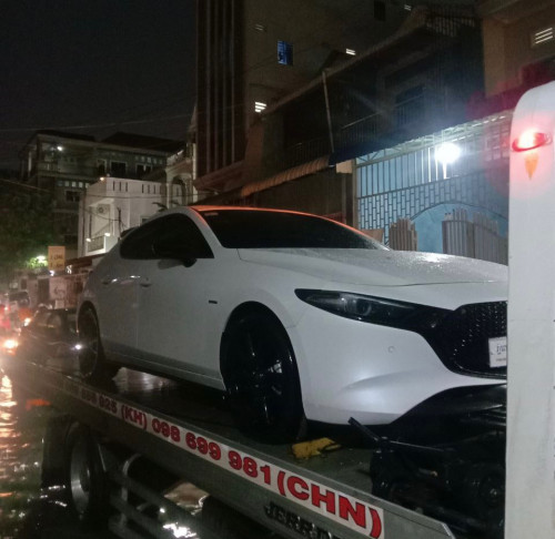 ឡានដឹកឡាន Tow Car 拖车公司