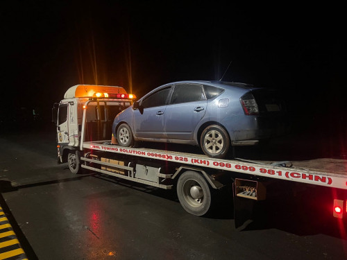 ឡានដឹកឡាន Tow Car 拖车公司