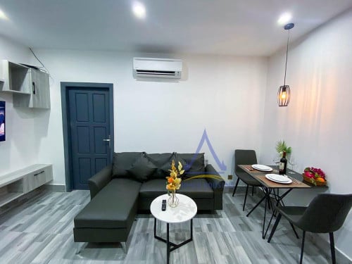 Service apartment one-bedrooms with lift for rent nearby Russian market