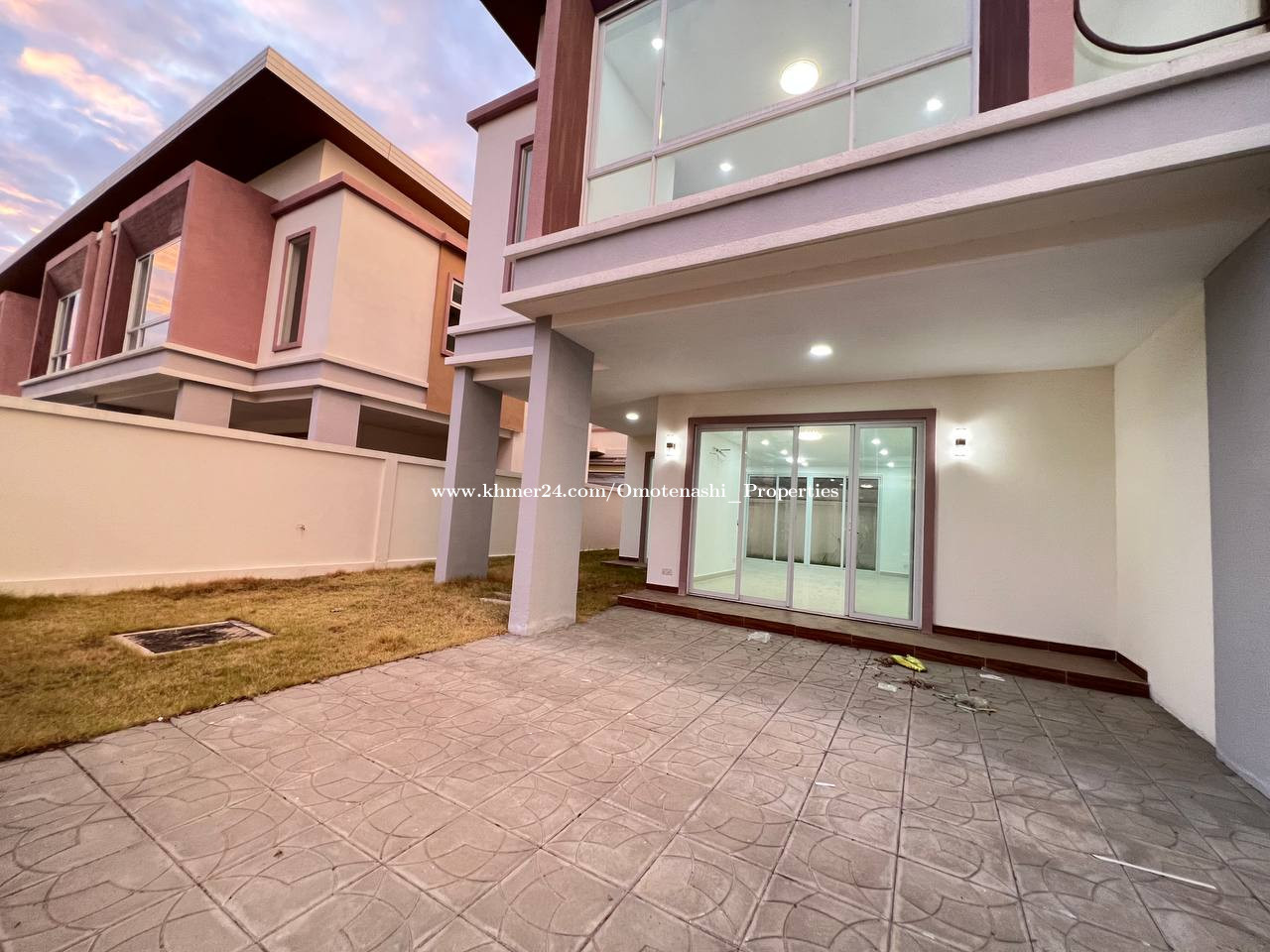 វីឡា សាគូរ៉ា សម្រាប់លក់ ( Villa Sakura for Sale ) 135,000 Price