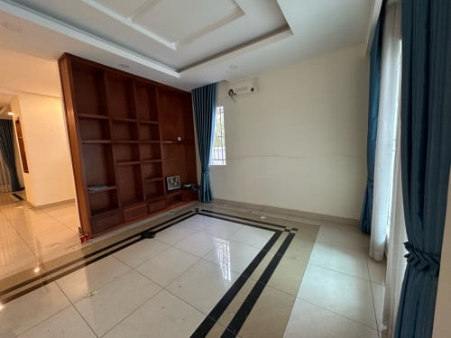 House for sale $250,000  and rent $650 ចចារ