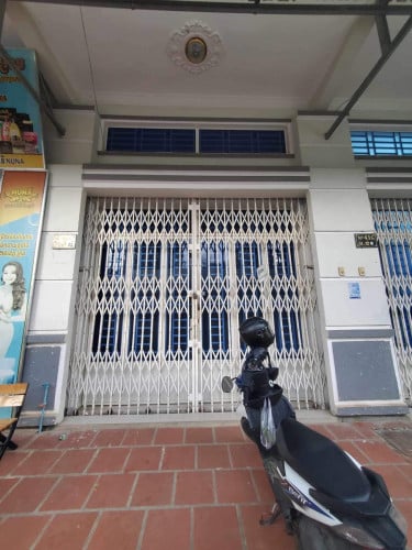 ផ្ទះលក់ទំហំ​ 4.2m x 16m