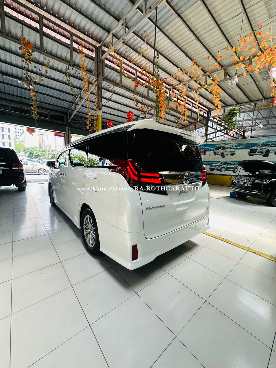 Mewah Terbatas: Menelisik Keistimewaan Toyota Alphard Limited Edition