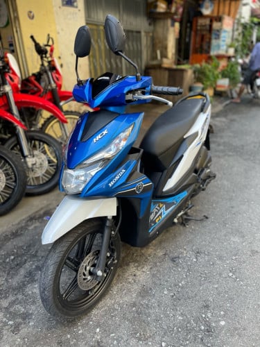 មានលក់ម៉ូតូគ្រប់ប្រភេទ