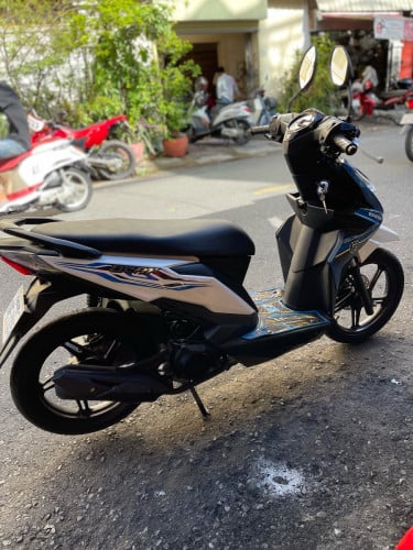 មានលក់ម៉ូតូគ្រប់ប្រភេទ