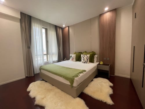 One park one bedroom for rent with gym and swimming pool