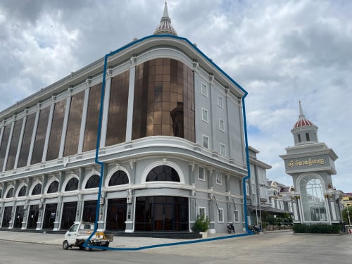 Corner Building for Rent Along Main Road 30M Near Grand Phnom Penh