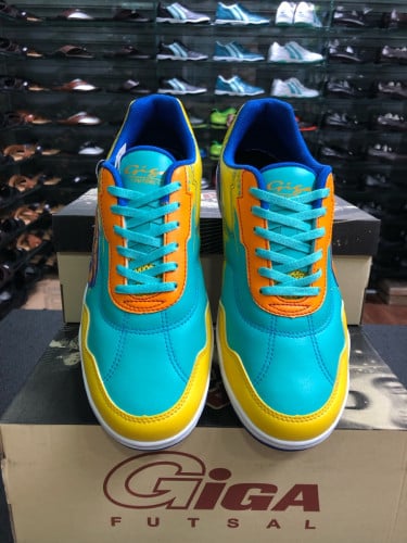 លក់ឡៃឡុងបង្ហើយ ព្រោះឥវ៉ាន់មានមិនគ្រប់លេខទេ ស្បែកជើង Original Thailand ម៉ាក Giga