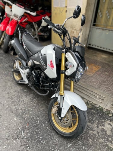 មានលក់ម៉ូតូគ្រប់ប្រភេទ