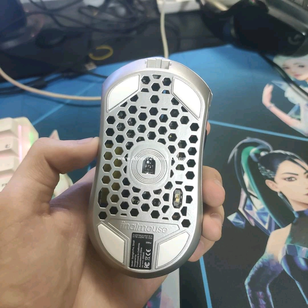 Finalmouse Tenz Used Size S Price $200.00 in Voat Phnum, Cambodia