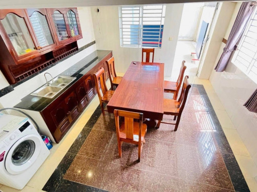 ផ្ទះជួល / Maison de location / House for Rent