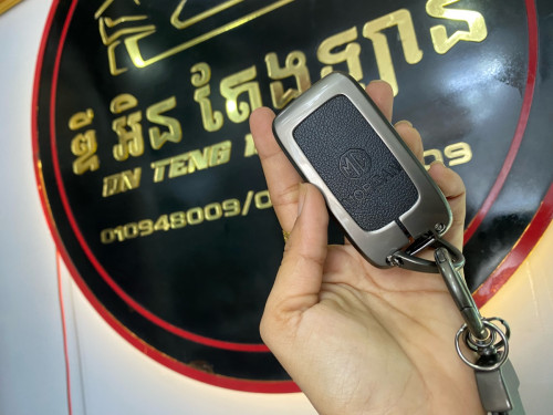 ស្រោមសោរគ្រប់ម៉ូតសំរាប់ MG