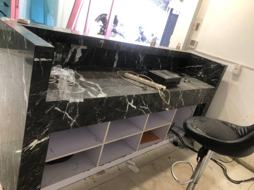 ទូ តុ counter គិតលុយ នៅហាង