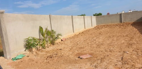 ដីជាប់ផ្សារចុងកោះ