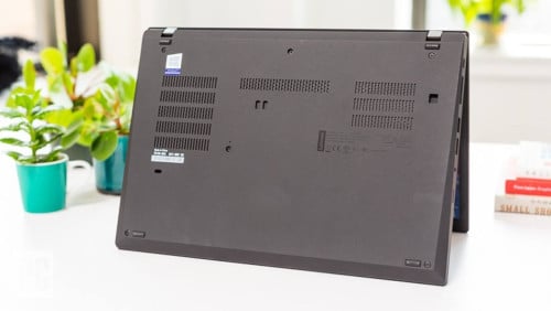 Lenovo ThinkPad T490 Touch  -Core i7-8th Gen