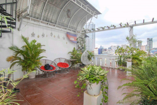 RoofTop in BKK3 for rent 350$