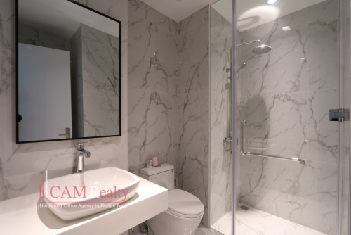 2 bedrooms condo for rent in BKK1