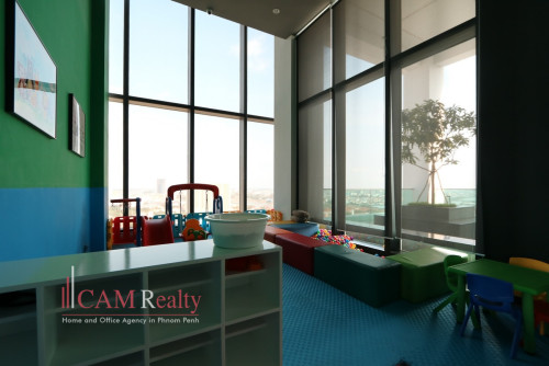 2 bedrooms condo for rent in BKK1