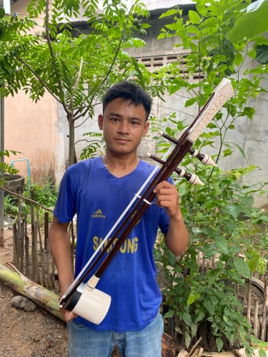 ទ្រសោ សម្រាប់រៀនលេងបាន 25$, 35$, ទ្រល្អ លេងភ្លេងការ 90$