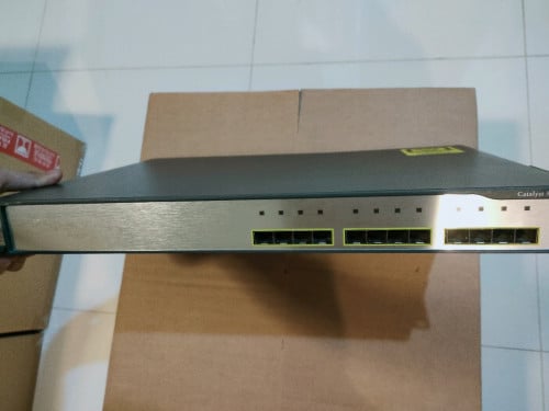 មួយទឹក Cisco Managed Layer 3 WS-C3750G-12S-S
