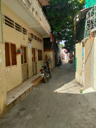 ផ្ទះលក់ក្នុងសំណង់១២ តម្លៃចរចា