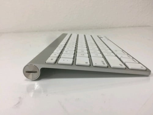 Apple wireless keyboard