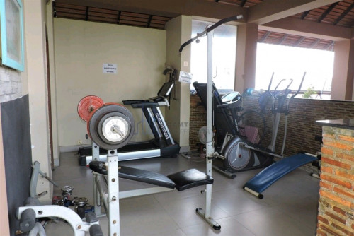 2 bedrooms service apartment with gym and pool for rent in Toul Kork area