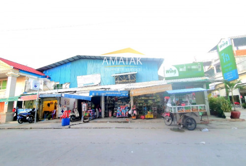 ដីផ្សារកែងផ្លូវ4មានចំណូលស្រាប់លក់បន្ទាន់នៅជម្ពូវ័នចោមចៅ