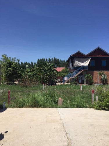 ដីលក់