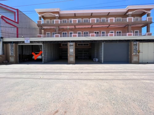 ផ្ទះកែងលក់លេីផ្លូវធំ កប់ស្រូវ មានផ្លូវមុខក្រោយ សល់មុខផ្ទះ25ម៉ែត