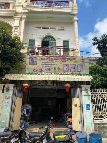 ផ្ទះល្វែងលក់បន្ទាន់ តំលៃ $ ចរចារ