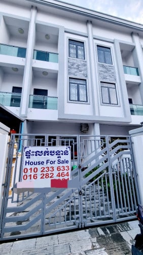 ផ្ទះវីឡាកូនកាត់ ( LB)