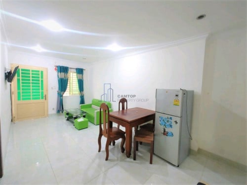 2 bedrooms apartment for rent in Doun Penh close to BKK1