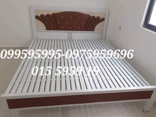 គ្រែដែក​ម៉ូតថ្មី​ 1.8ម​ x2.0ម