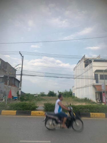 ដីប៉ៃលិន លើផ្លូវជាតិ