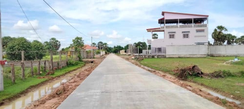 ដីលក់បន្ទាន់ នៅទីរួមខេត្តកំពង់ឆ្នាំង